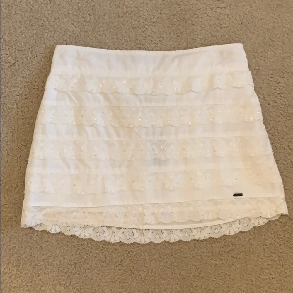 hollister white lace skirt